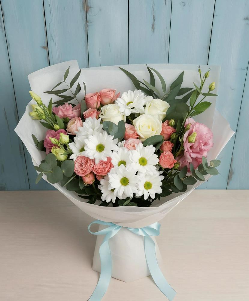 Букет цветов из: Розы, Лизиантусы и Хризантемы в Ерик