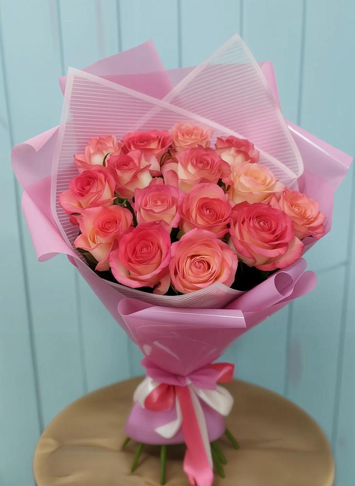 Букет 15 Розовых роз Равель в Ерик