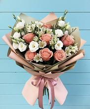 Букет цветов из:  Розы, Альстромерии и Лизиантусы в Ерик