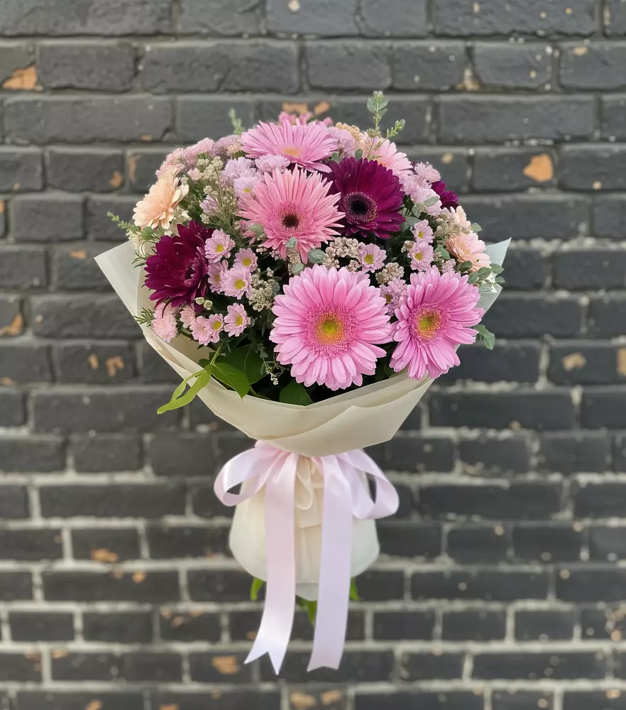 Букет цветов из: Герберы и Хризантемы в Ерик
