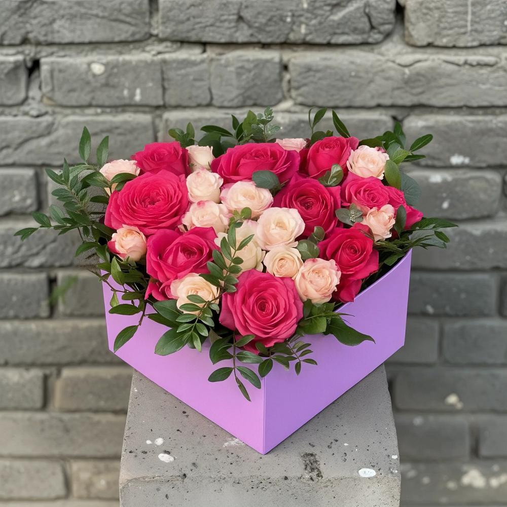 Цветочная композиция из Розы в коробке в Ерик