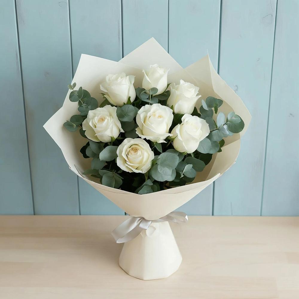 Букет Белые розы в Эвкалипте в Ерик