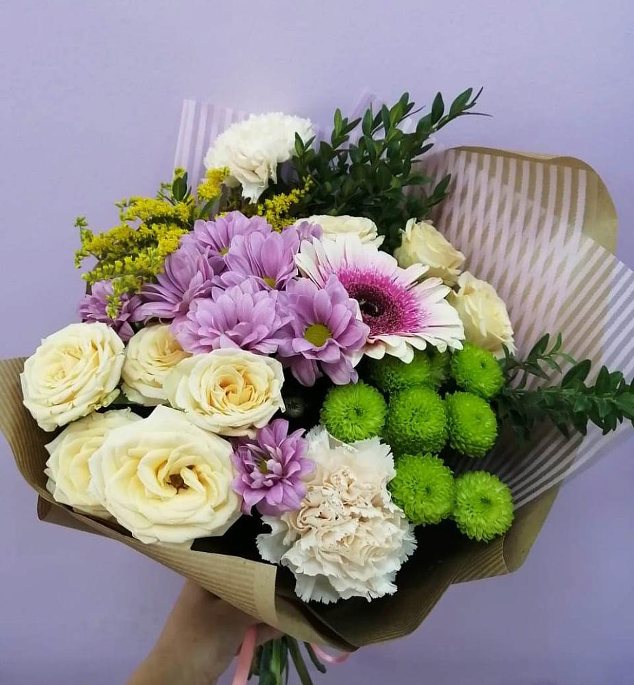 Букет цветов из: Хризантемы, Розы, Гвоздики и Герберы в Ерик