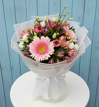 Букет цветов из:  Герберы, Альстромерии и Лизиантусы в Ерик