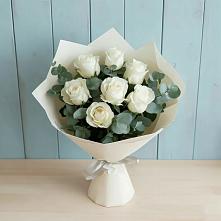 Букет Белые розы в Эвкалипте в Ерик