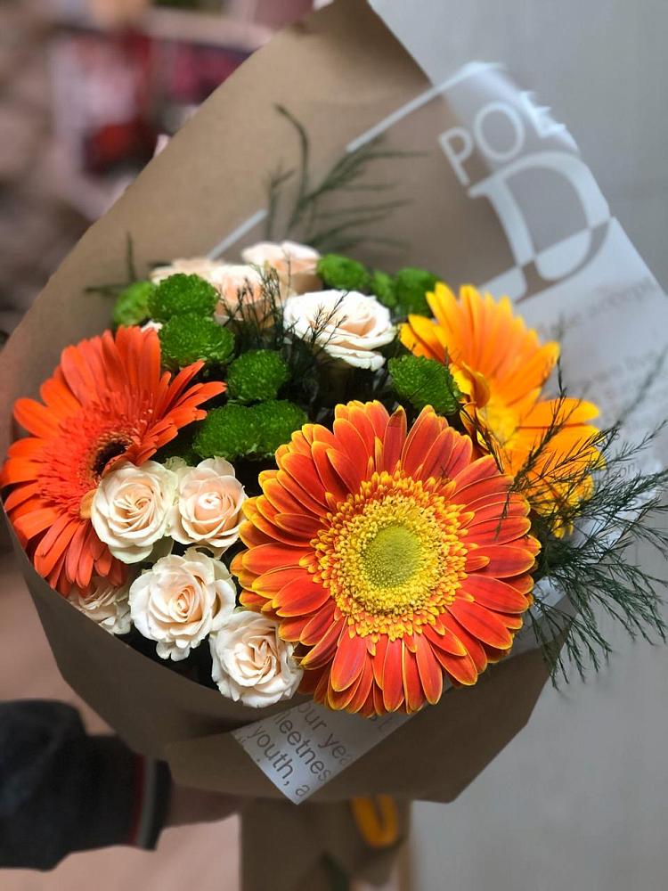 Букет цветов из: Герберы, Хризантемы и Розы в Ерик
