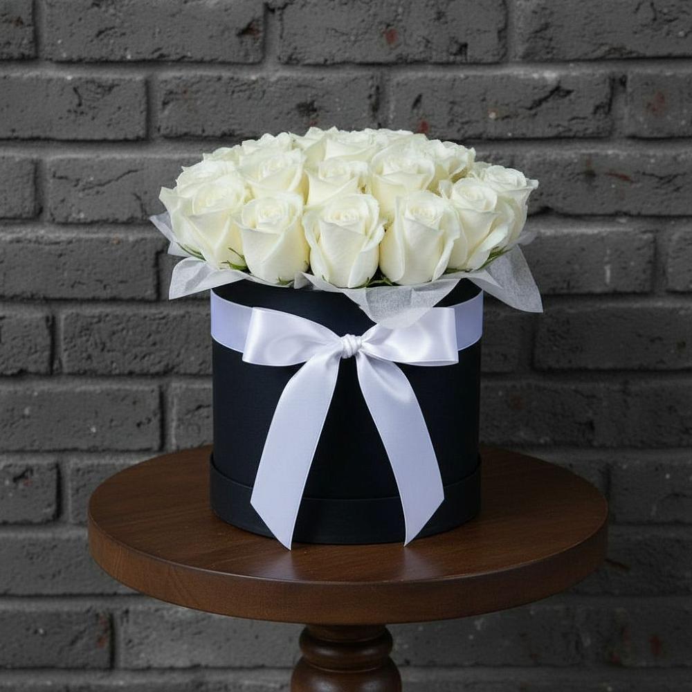 Цветочная композиция из Розы в шляпной коробке в Ерик