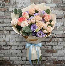 Букет цветов из:  Розы, Лизиантусы и Гвоздики в Ерик